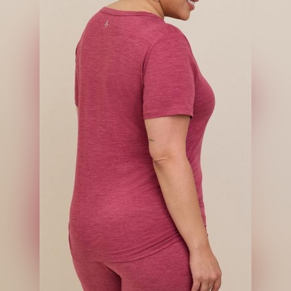 TORRID:BNWT, Soft Performance Jersey Short Sleeve Active Tee, Size:1, Dusty Rose - Picture 3 of 15